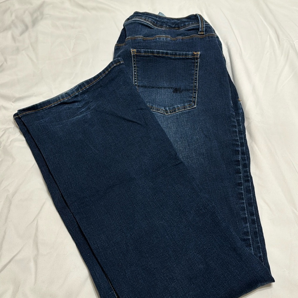 Maurice’s Bootcut / Size 13/14